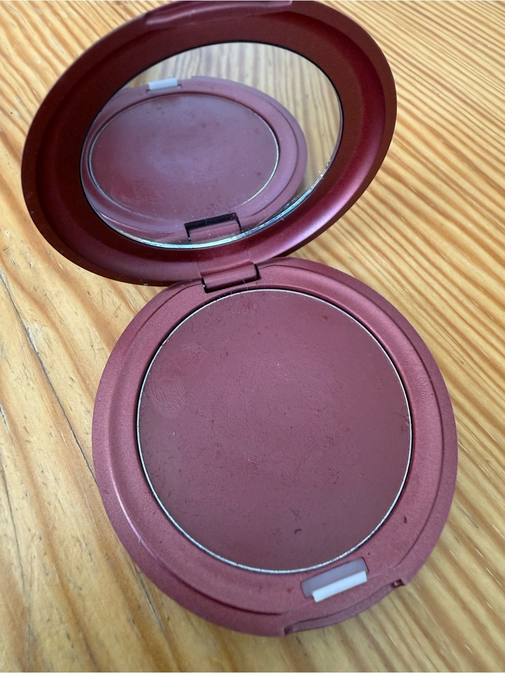 EUC Stila Convertible color, Rose, cream blush compact